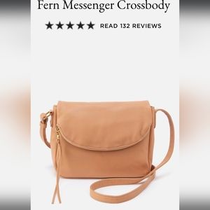 Hobo Fern Messenger crossbody in sandstorm